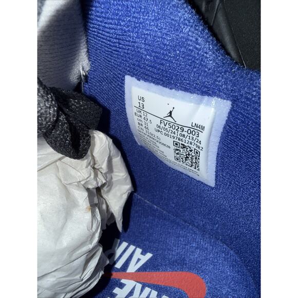Size 13 - Air Jordan 4 Retro Rare Air - White Lettering main image 5